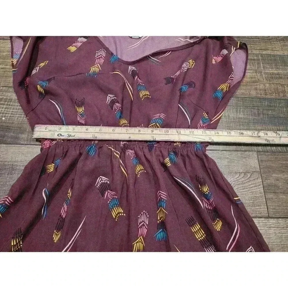 Fossil Womens Small Tunic Top elastic waist Aarow Design Burgundy Polyester - Picture 6 of 6